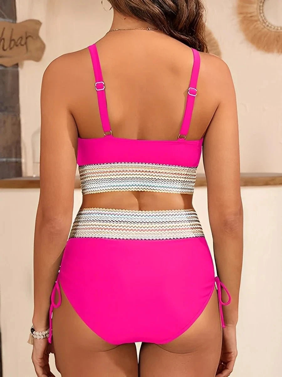 Élégance Océane – Bikini Taille Haute Sculptant avec Détails Bohèmes