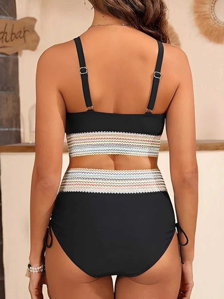Élégance Océane – Bikini Taille Haute Sculptant avec Détails Bohèmes