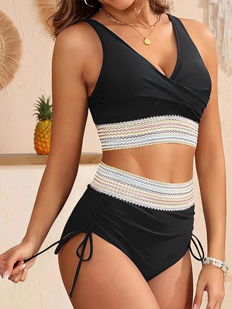 Élégance Océane – Bikini Taille Haute Sculptant avec Détails Bohèmes