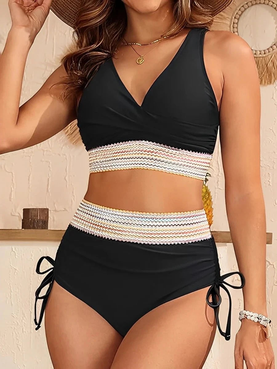 Élégance Océane – Bikini Taille Haute Sculptant avec Détails Bohèmes