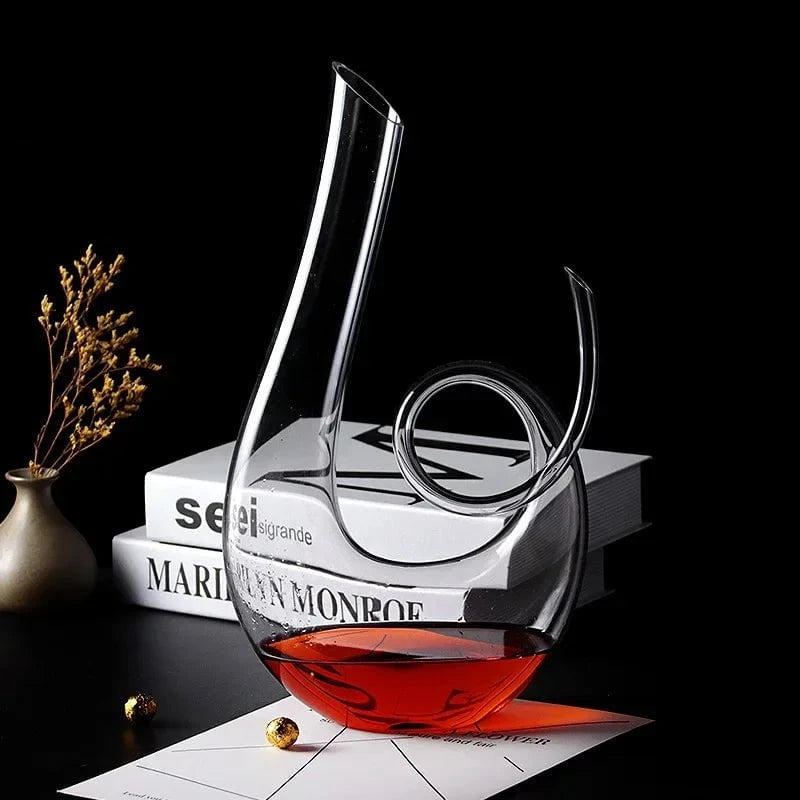 Carafe à vin en cristal – Design soufflé à la main, œuvre unique de mon atelier
