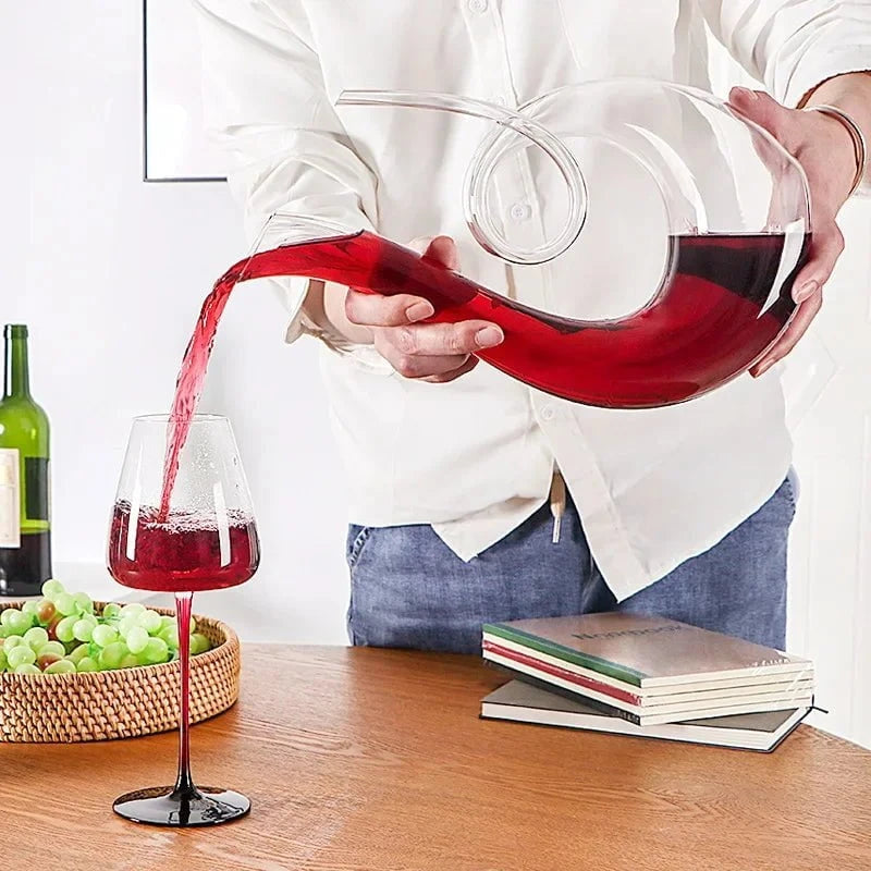 Carafe à vin en cristal – Design soufflé à la main, œuvre unique de mon atelier