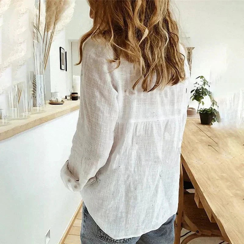 Léa™ – La Blouse d’Été Parfaite