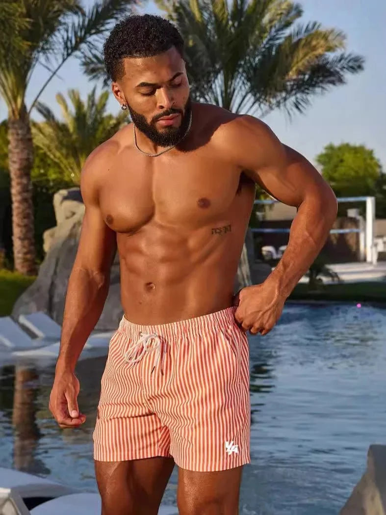 Émile™ – Le Short de Bain Rayé qui Allie Style et Confort