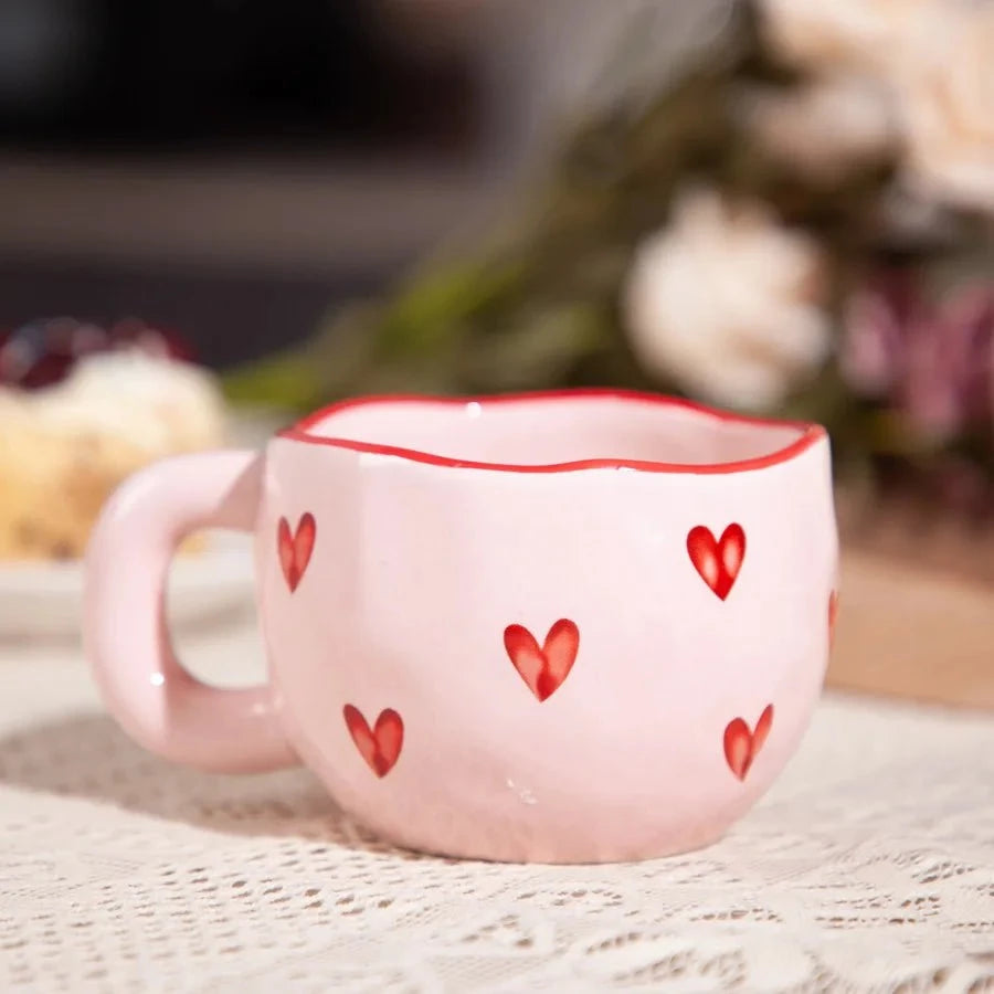 Cœur à Croquer™ – Tasse en céramique avec petits cœurs faits main