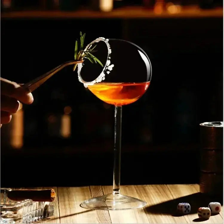 Verres à cocktail artisanaux – Œuvres soufflées à la main aux formes uniques