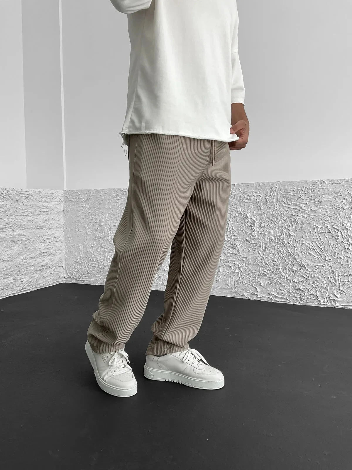 Lenoir™ | Pantalon côtelé coupe décontractée