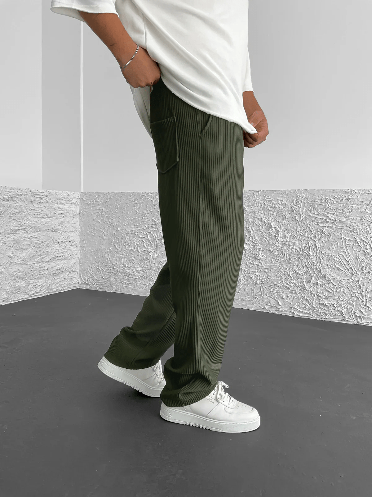 Lenoir™ | Pantalon côtelé coupe décontractée