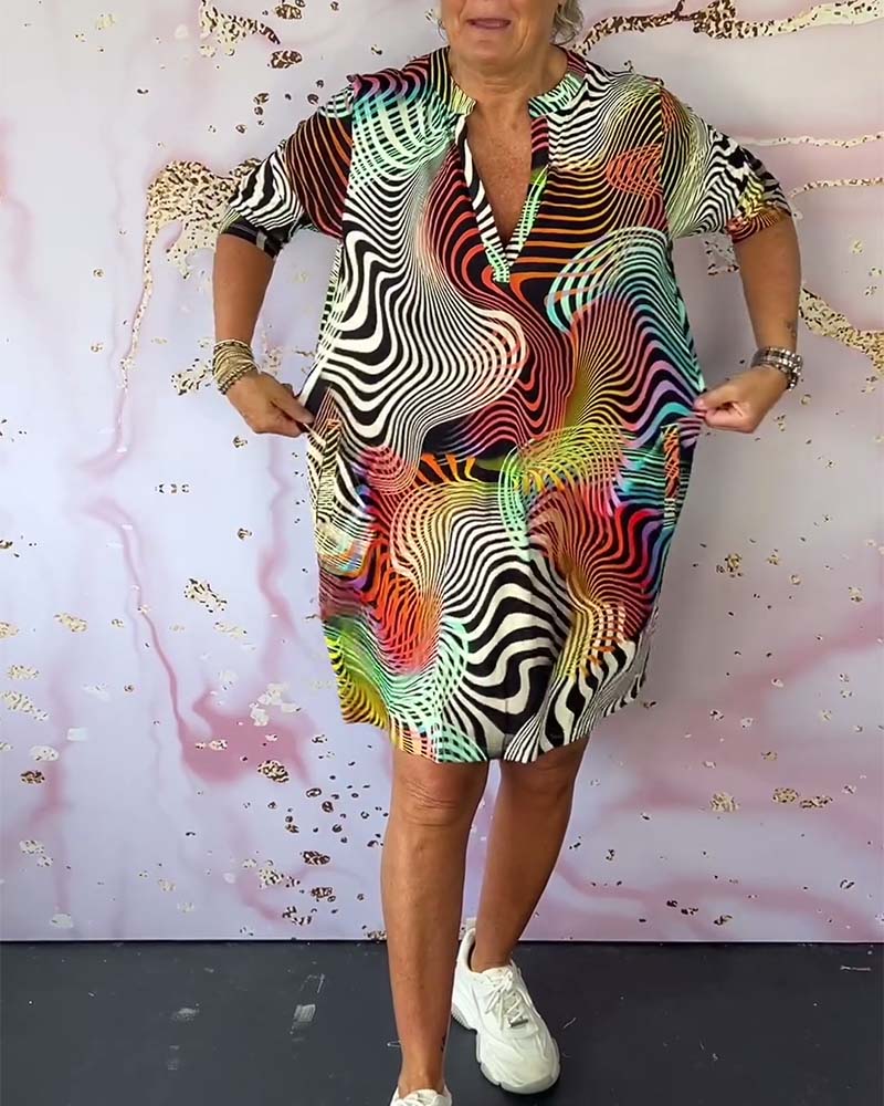 Colette™ | Robe à col en V colorée