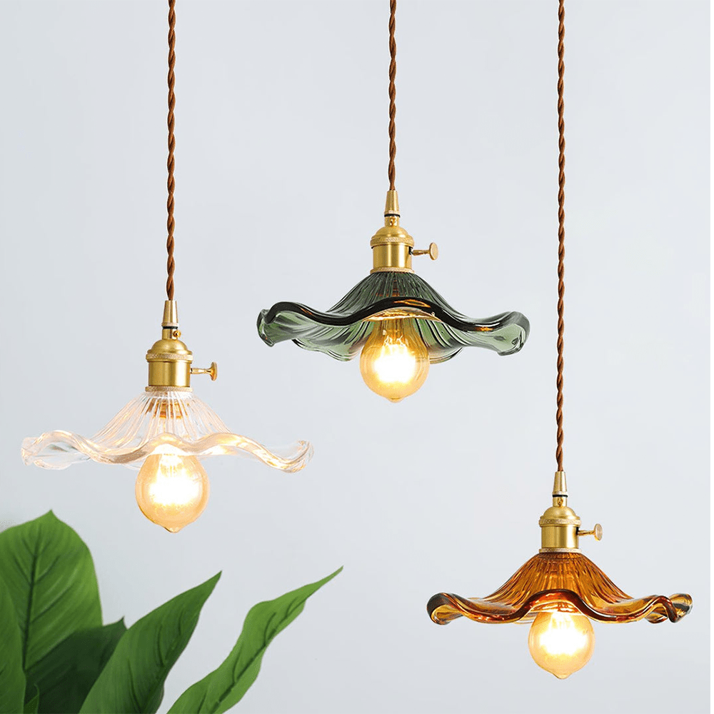 Élégante Lampe Fleur d’Hibiscus – Fabriquée à la main dans notre atelier