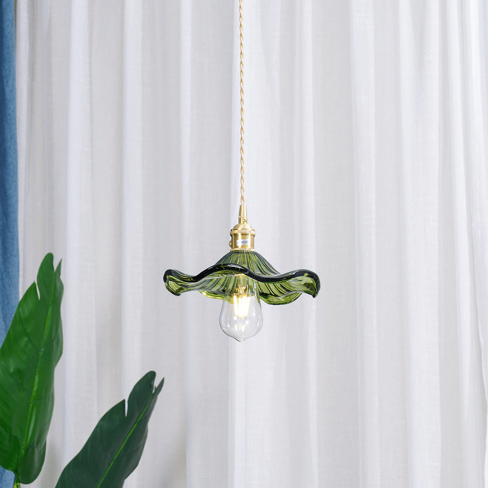 Élégante Lampe Fleur d’Hibiscus – Fabriquée à la main dans notre atelier