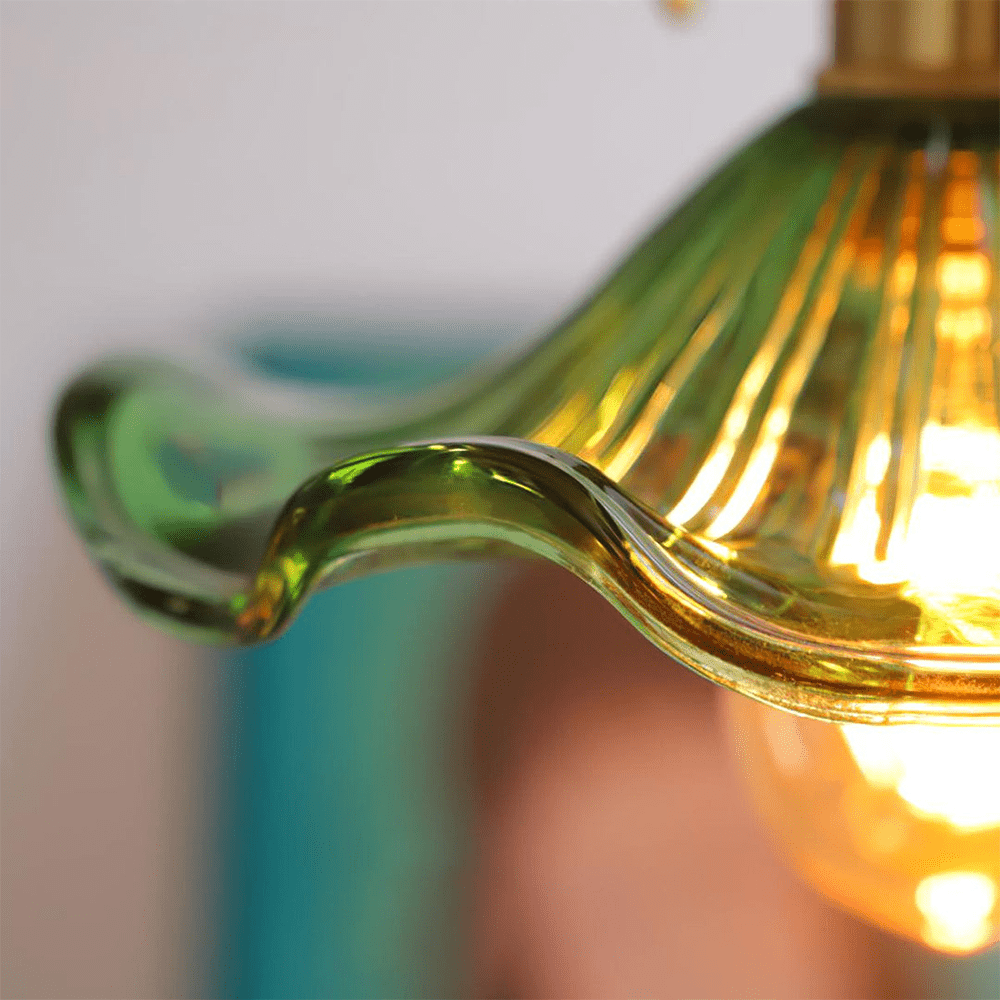 Élégante Lampe Fleur d’Hibiscus – Fabriquée à la main dans notre atelier
