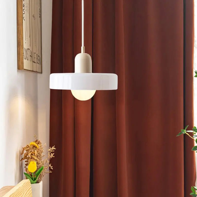Suspension Bauhaus – Un chef-d’œuvre artisanal, fabriqué à la main dans notre atelier