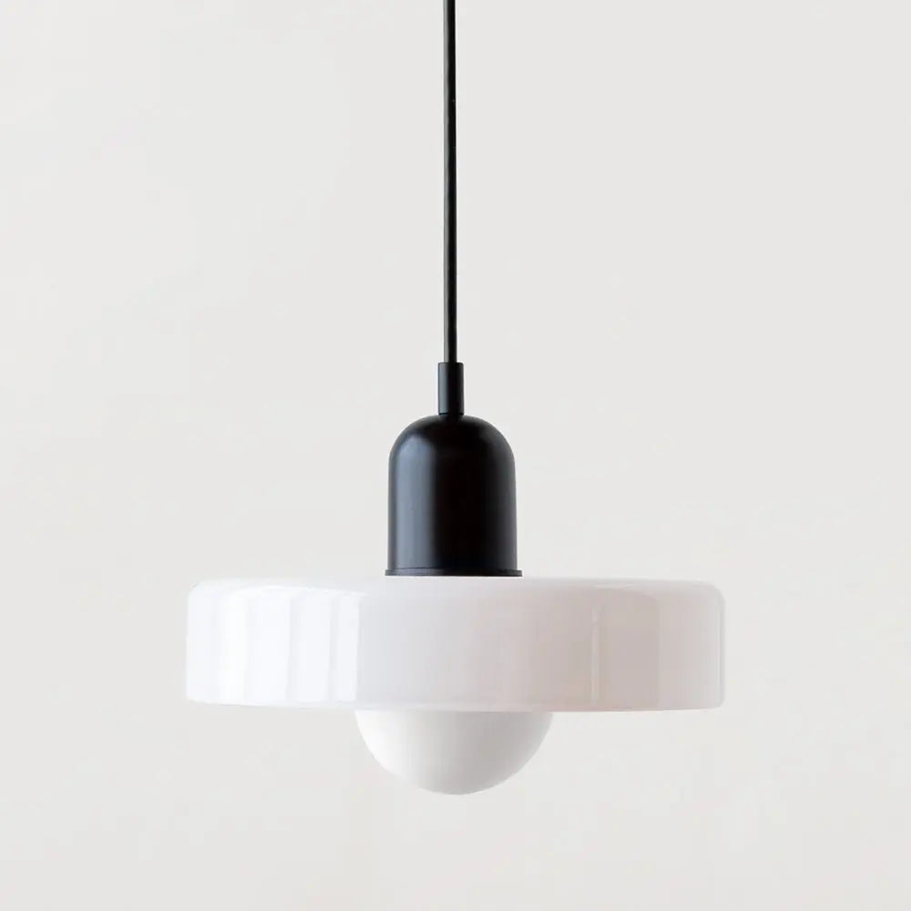 Suspension Bauhaus – Un chef-d’œuvre artisanal, fabriqué à la main dans notre atelier